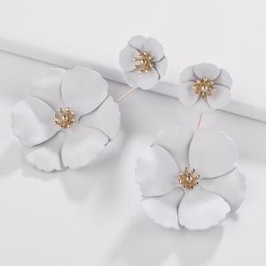 "CEMENT " Daisy Floral Petals Drop Earrings